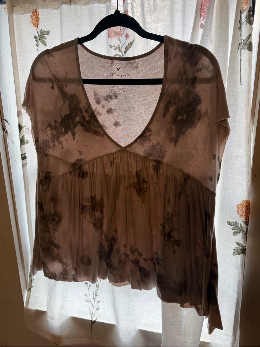 American Eagle Outfitters Brown Tie-Dye Peplum V-Neck Top